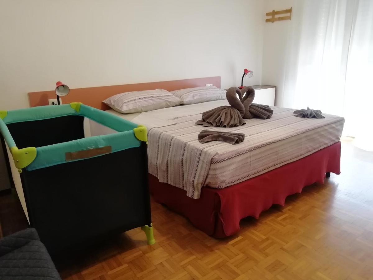 Rosso Tirano Apartment Ngoại thất bức ảnh