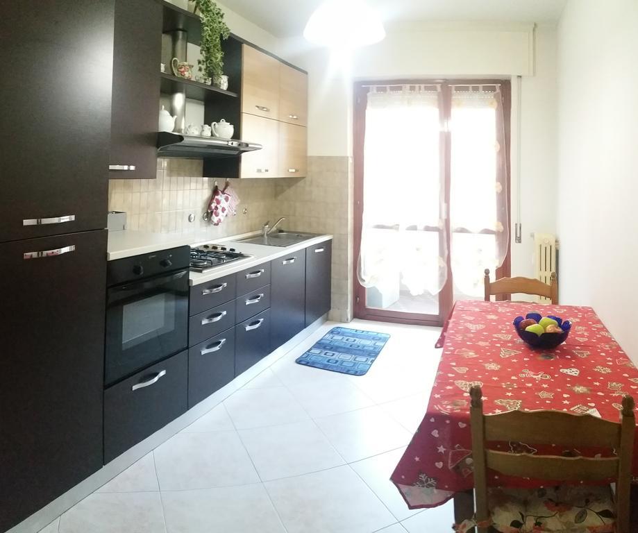 Rosso Tirano Apartment Ngoại thất bức ảnh