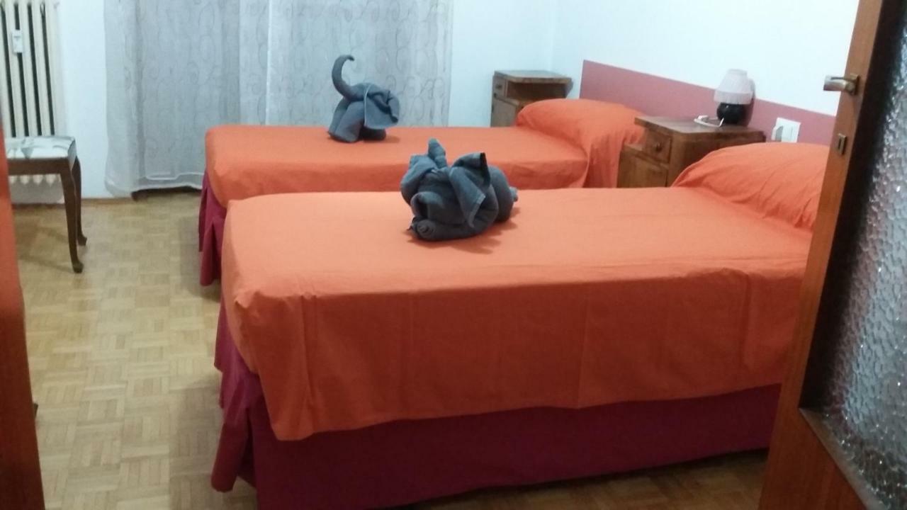 Rosso Tirano Apartment Ngoại thất bức ảnh
